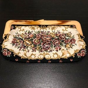 NWOT Vintage Floral Clutch🌼🌼
